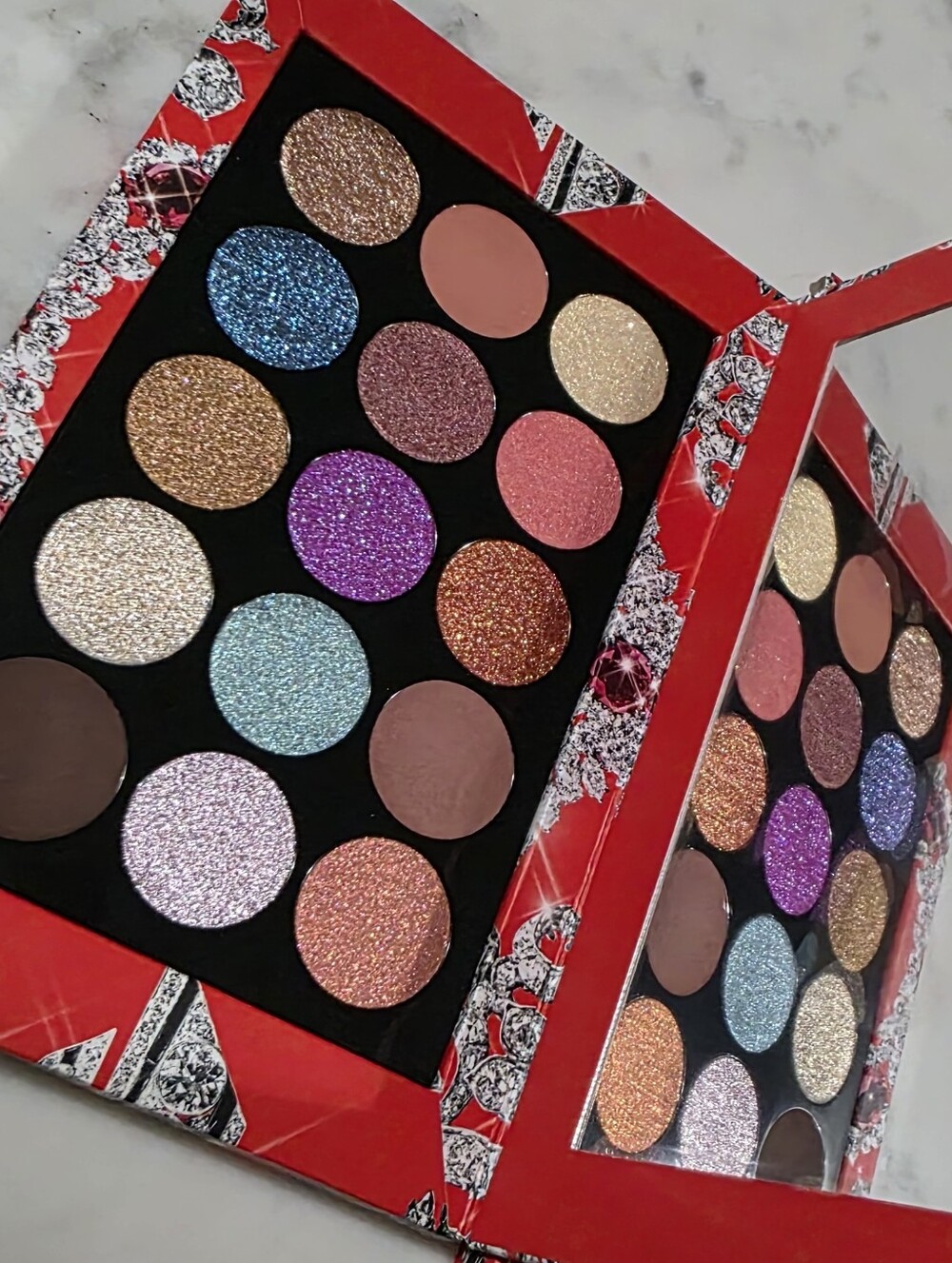 NEW Pat McGrath Luminous Legends Mega Eyeshadow Palette - Picture 1 of 4